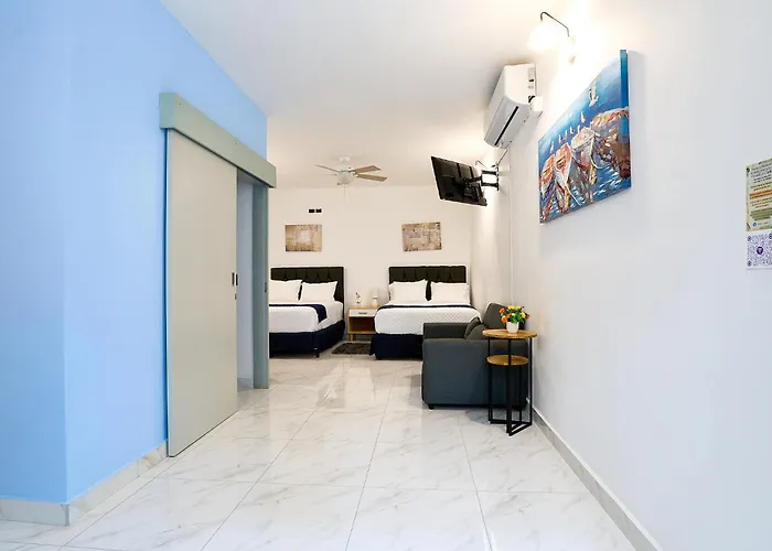 Apartaestudios La Capital