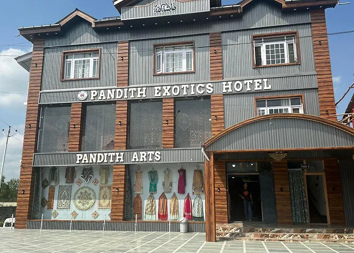 Pandith Exotics Hotel And Restaurant