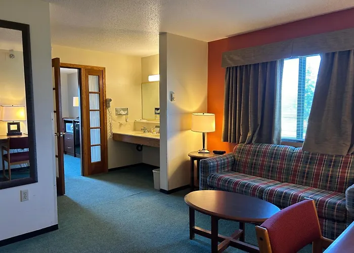 Northwoods Inn & Suites - Blackduck