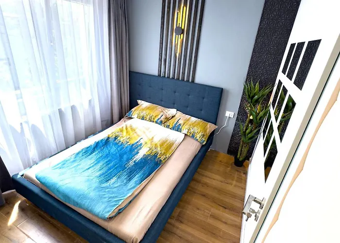 Azzur Studios Aparthotel