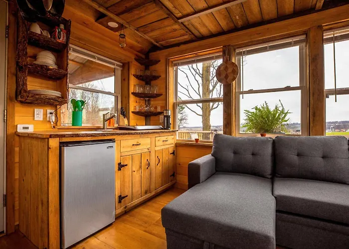The Cabin At Sunnybrook - Unit C