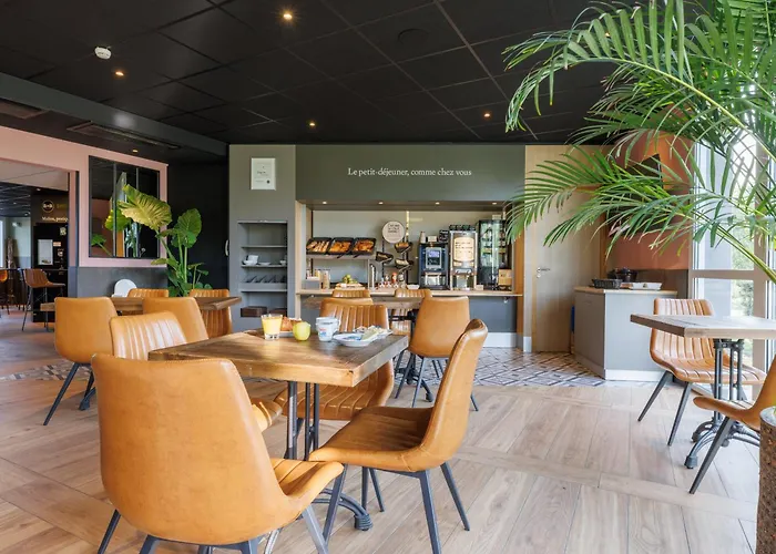 B&B Hotel Clermont-Ferrand Nord Riom