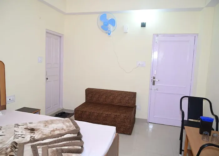 Goroomgo Hotel Krishna Bnb Guest House ടhimla - A Luxury Collection