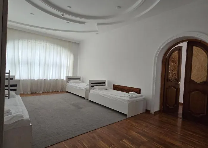 Guesto Hostel