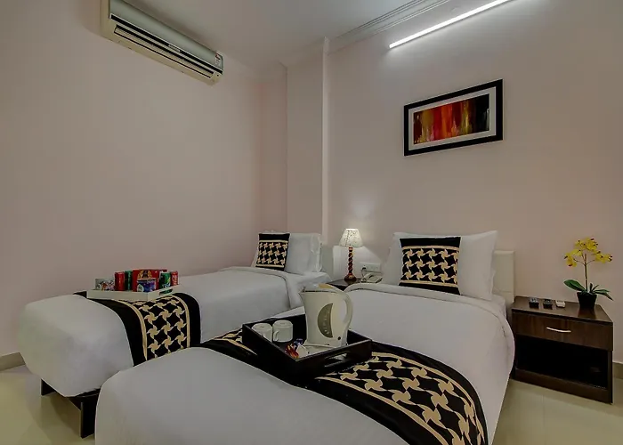 Hotel Green Tarkk Plaza Near Igi Airport