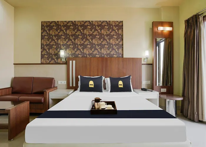 Hotel Green Tarkk Plaza Near Igi Airport