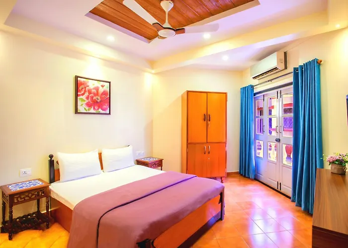 'Golden Sea Shell' 1 Bhk Beach Apartment