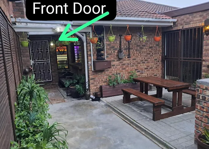 Ina Se Huisie In Blouberg Self Catering Apartment