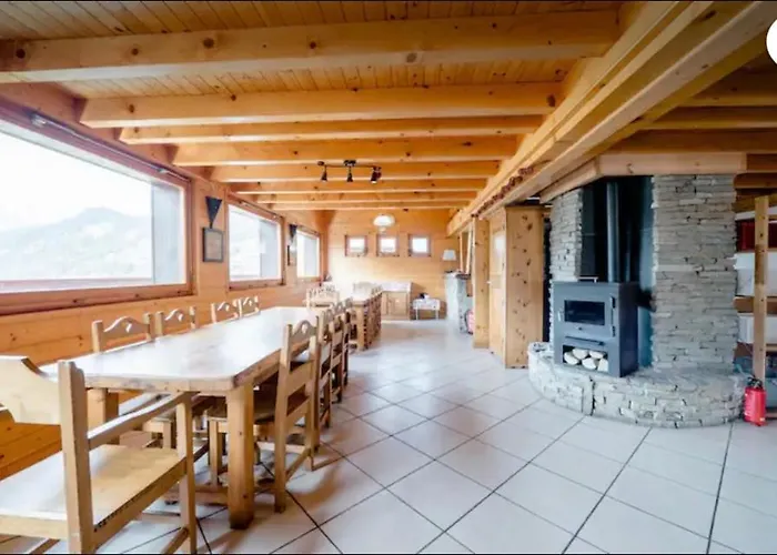 Central Hostel Chatel