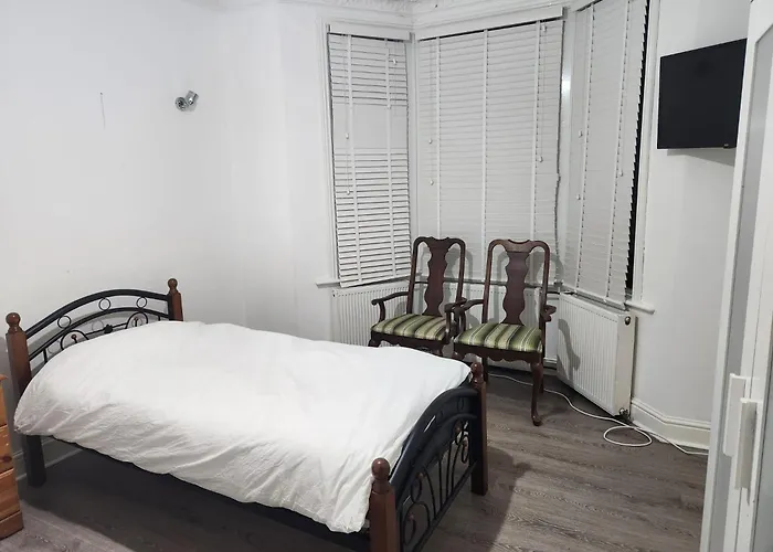 The London En-Suite