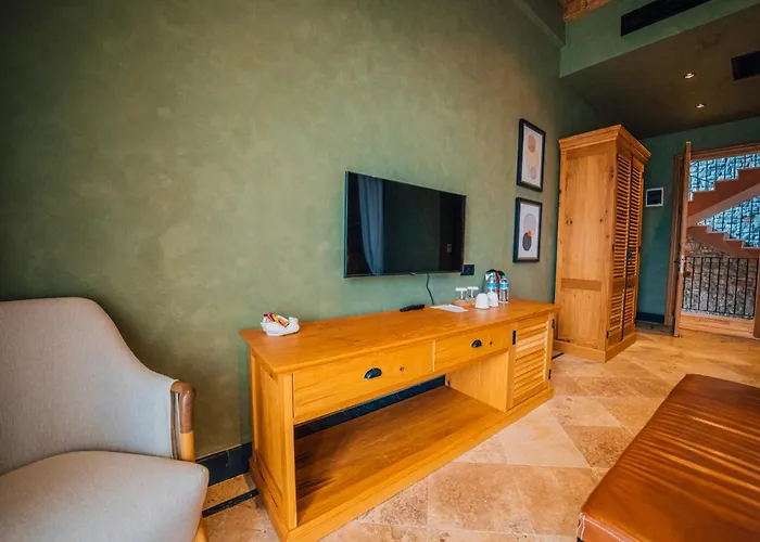 The Remote Hotel