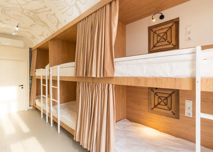 Ololoyurt Ethno-Hostel & Coworking