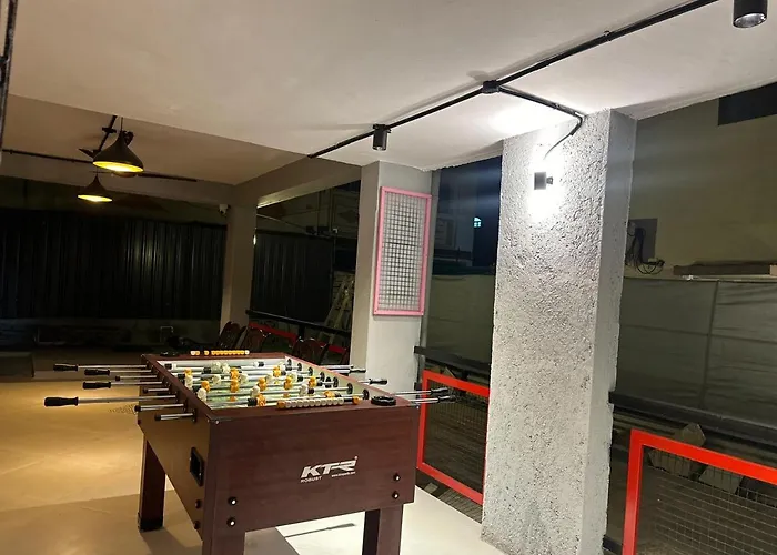 Pune Hostels