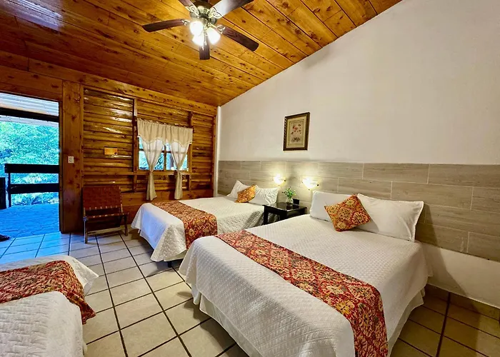 Hotel Y Restaurante Alicante De Montana, El Salvador