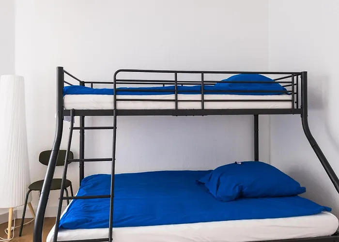 Hostel Maru Living C9