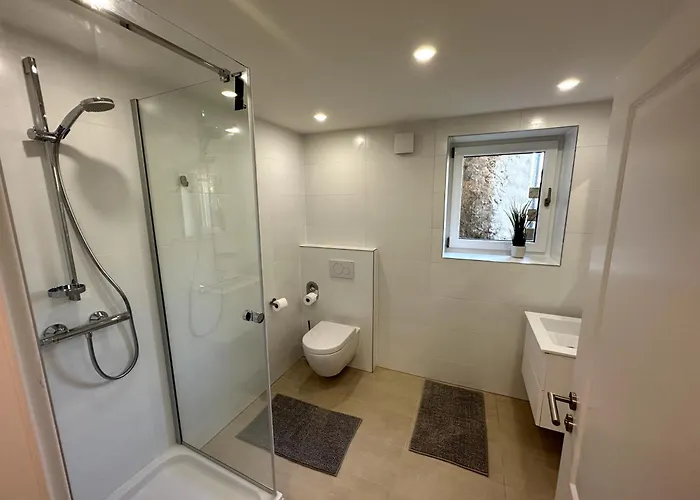 Helfant Luxembourg Deluxe Double Room 4