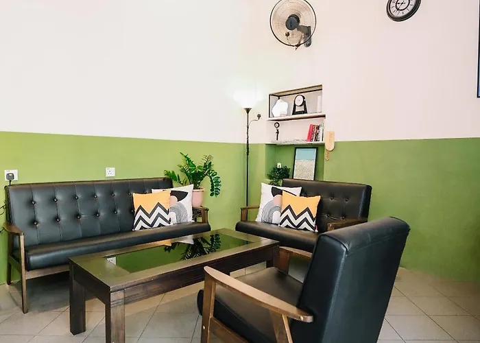 Swing & Pillows - 75 Chulia St, Georgetown Penang