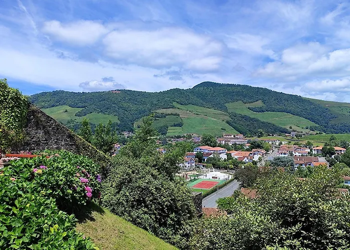 Auberge Du Pelerin Gite De Charme En Pierre Avec Vue Sur Les Montagnes