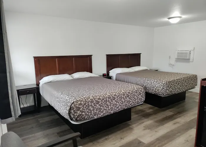 Eight Bar B Motel