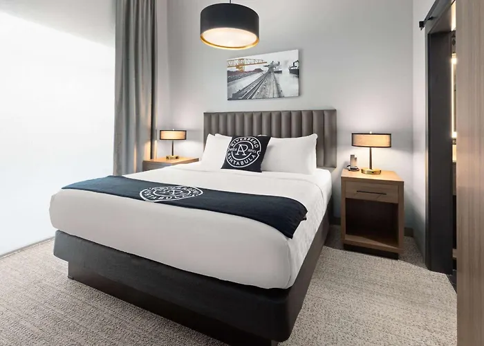 Riverbend Hotel And Suites, Trademark Collection By Wyndham