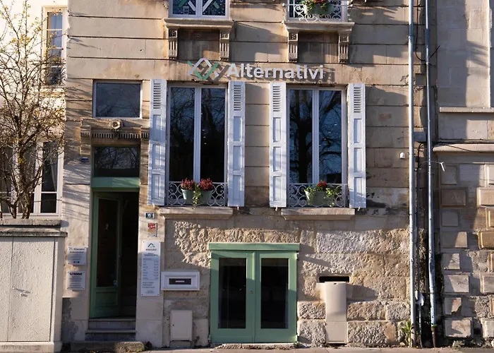 Chambres Au Coeur Du Quartier Historique - Maison Alternativi