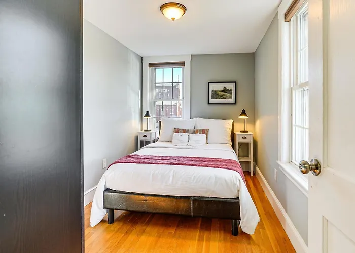 Walk To Constitution Beach: Mid-Century Boston Gem