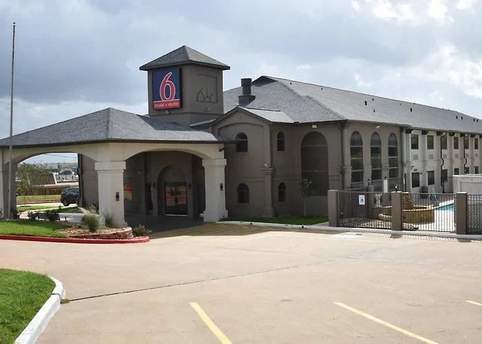 Studio 6 Suites Brenham, Tx