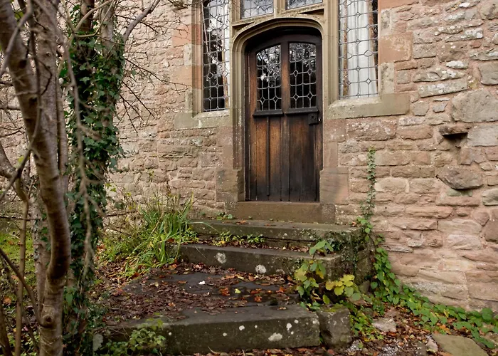 Yha St Briavels Castle