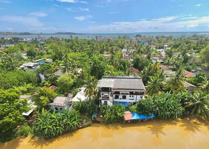 Riverwood Villa