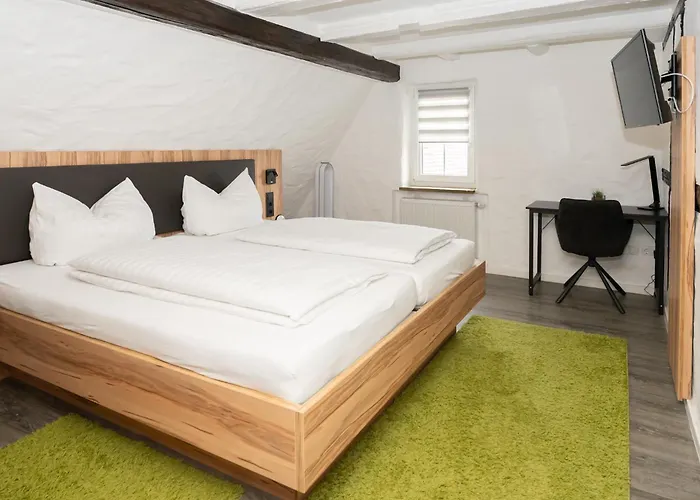 Hotel Garni BURG WALDENSTEIN