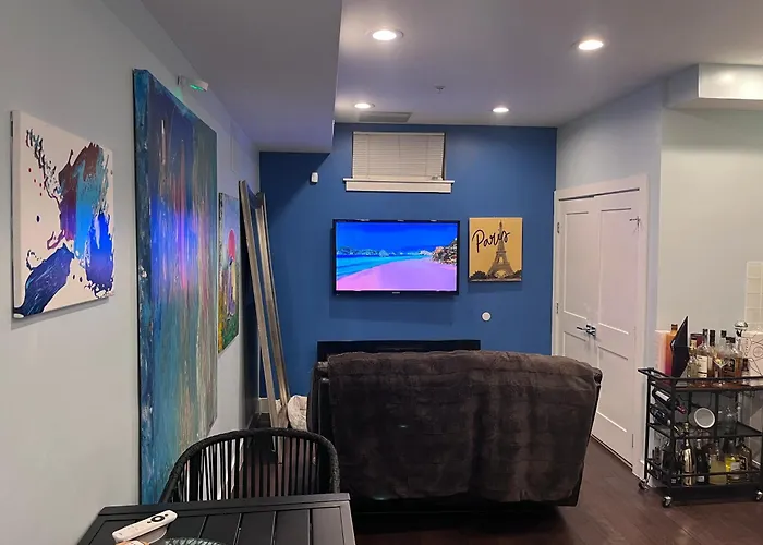 Dc Luxury Condo