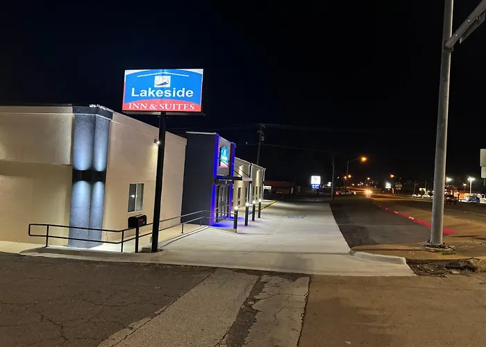 Lakeside Inn And Suites