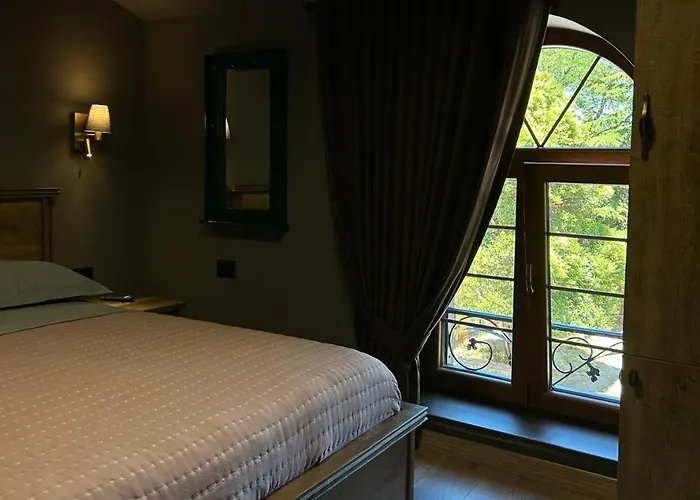 Fole Guest House