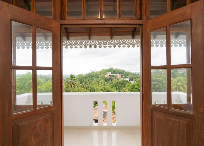 Kandy City Oasis Hotel