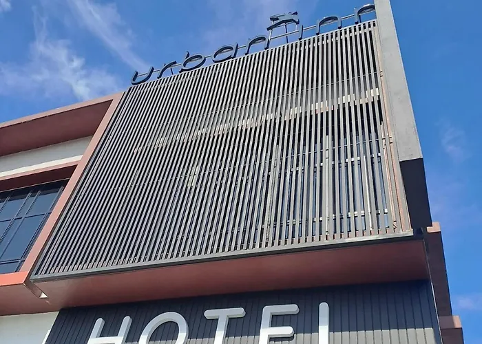 Urban Inn, Myra Meranti