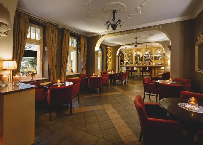 Amalia - Noclegi I Restauracja