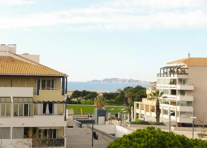 Comfort Aparthotel Zenitude Marseille Prado
