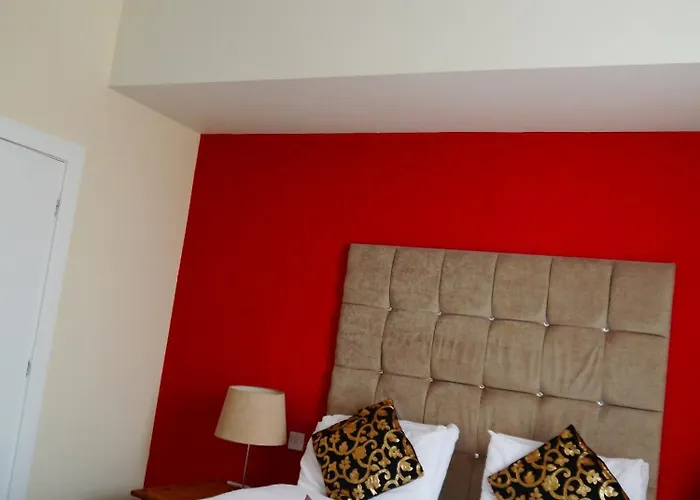 Peterborough City Center Hotels