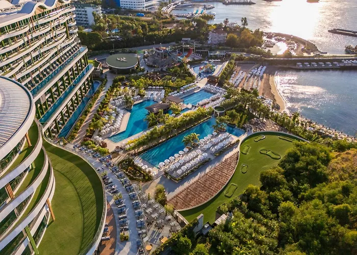 Mylome Luxury Hotel & Resort