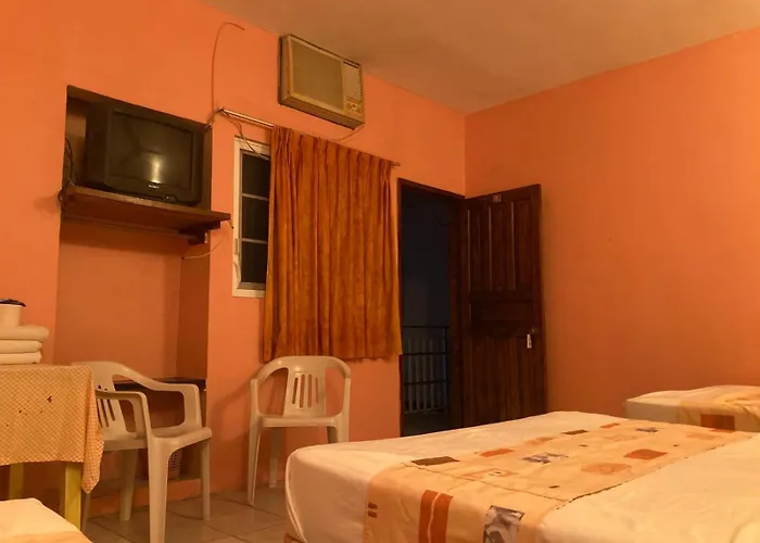 Habitacion Triple En Hotel El Almirante