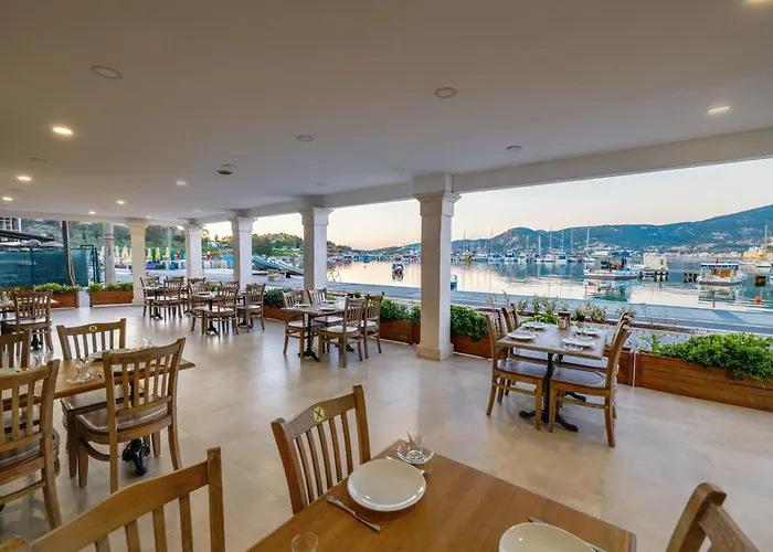 Hotels in Foça
