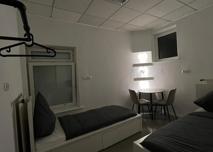 Hh Hostels
