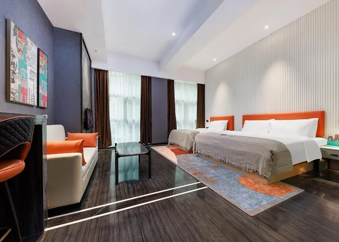 Lingzhu Hotel Guangzhou Donghu Metro Station Pearl River Night Tour Dashatou Pier Shop