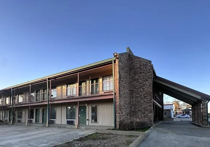 Country Inn & Suite