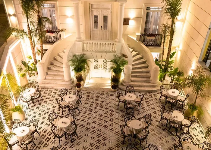 Art Gallery Boutique Hotel