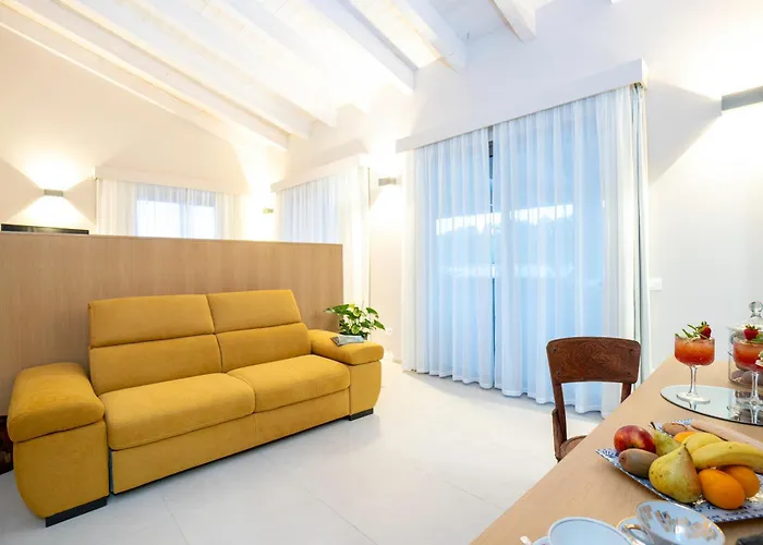 Ros'E Mari Green Home Hotel