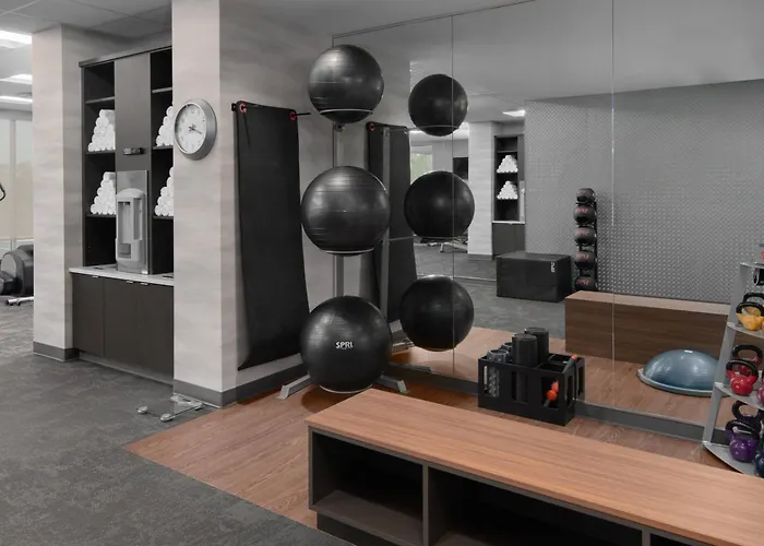 Fairfield Inn & Suites By Marriott Lake Geneva