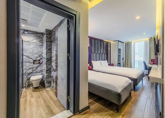 Heaven Premium Hotel Restaurant&Airport Shuttle