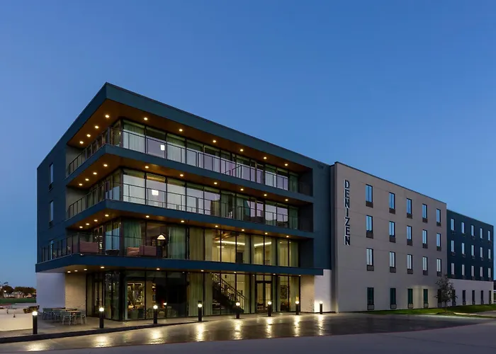 Denizen Hotel