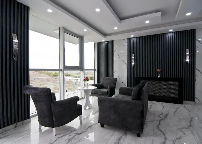Hill Life Hotel